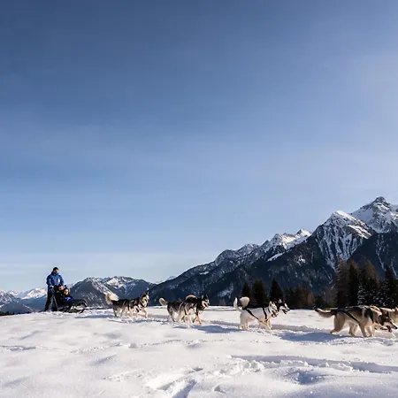 Falkensteiner Family Montafon - The Leading Of The World מלון
