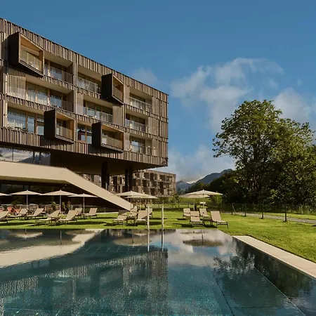 Hotel Falkensteiner Family Montafon - The Leading Of The World Tschagguns